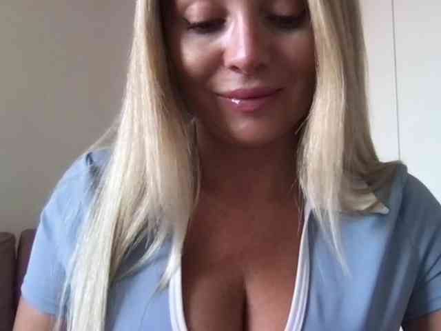 chloebelle webcam