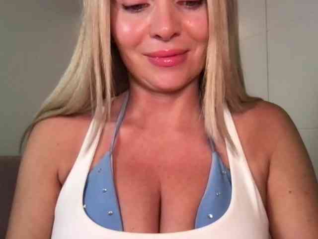 chloebelle webcam