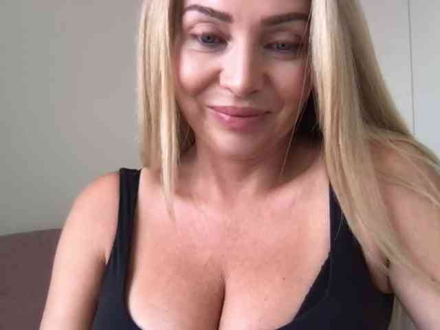 chloebelle webcam