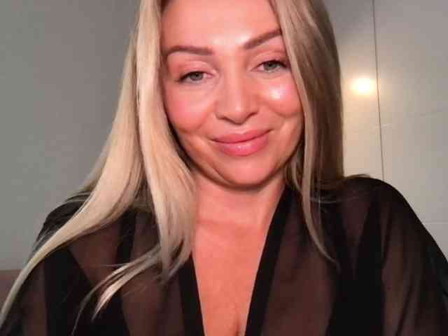 chloebelle webcam