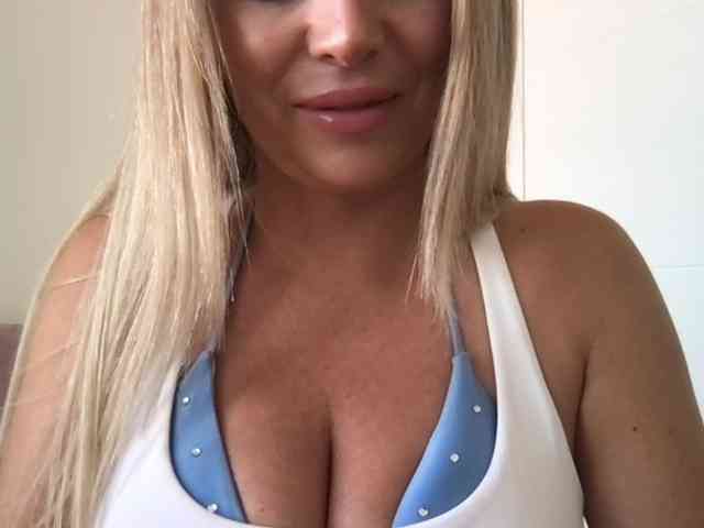 chloebelle webcam
