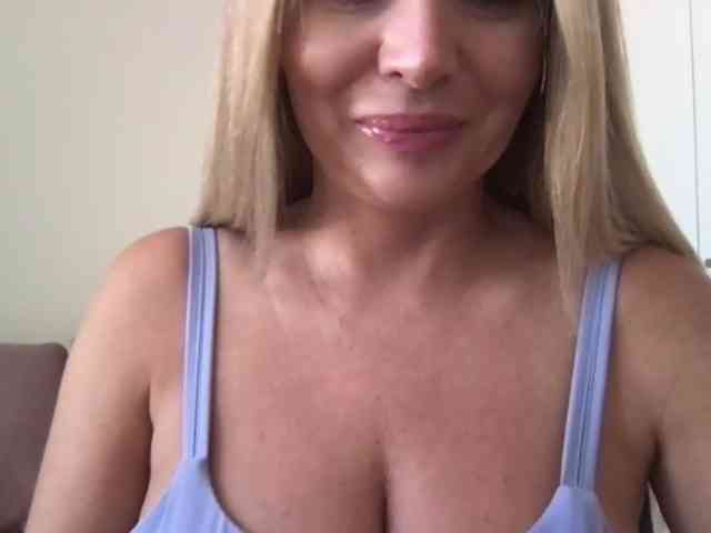 chloebelle webcam