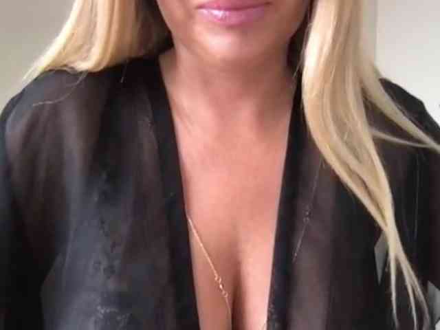 chloebelle webcam
