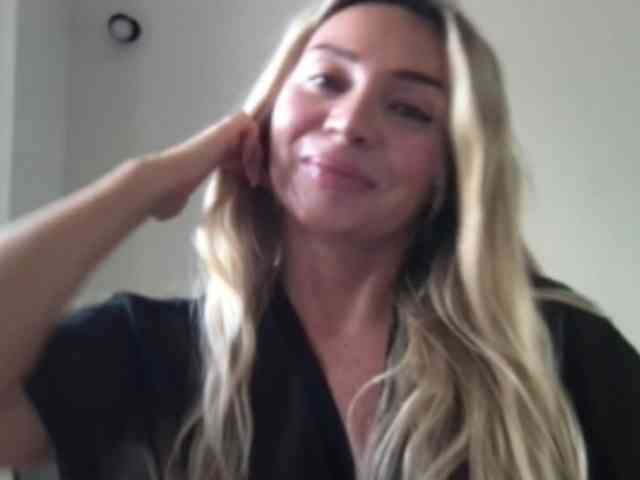chloebelle webcam