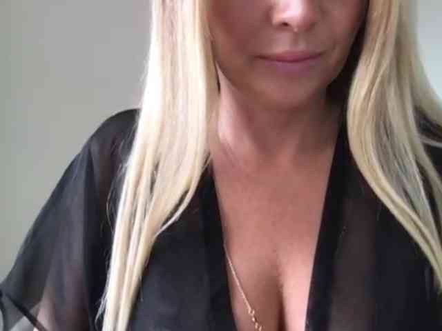 chloebelle webcam