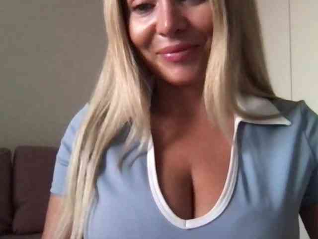 chloebelle webcam
