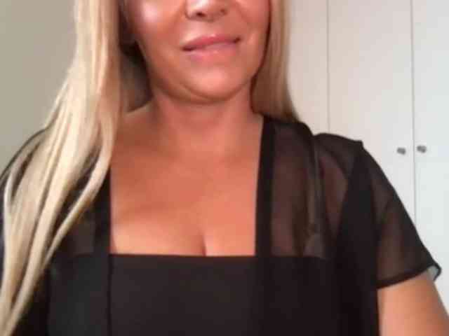 chloebelle webcam