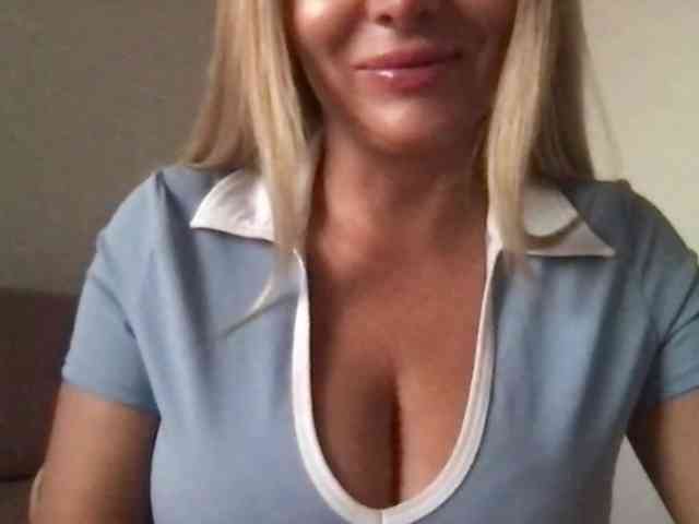 chloebelle webcam