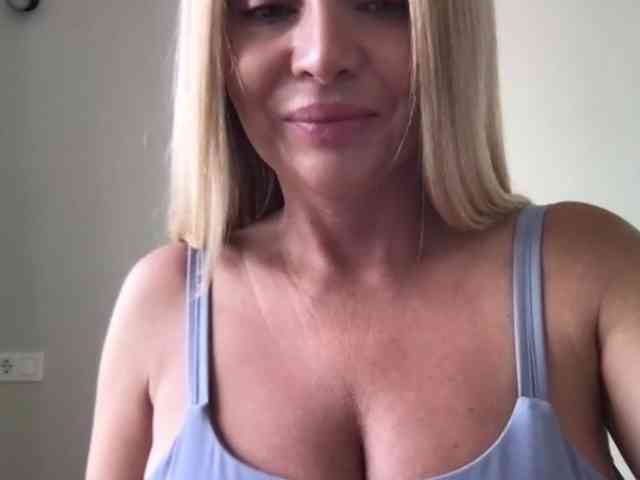 chloebelle