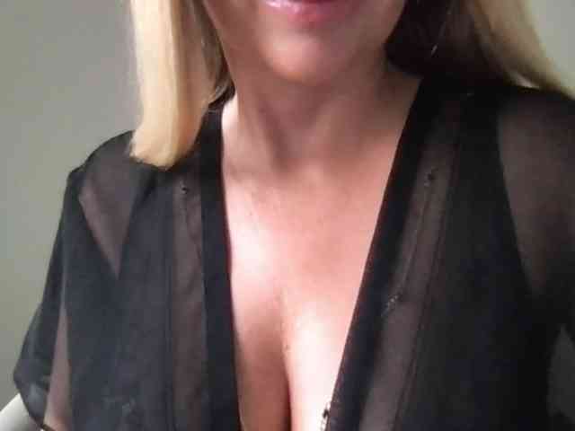 chloebelle webcam