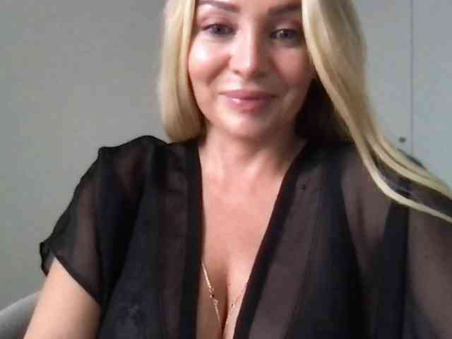 chloebelle webcam