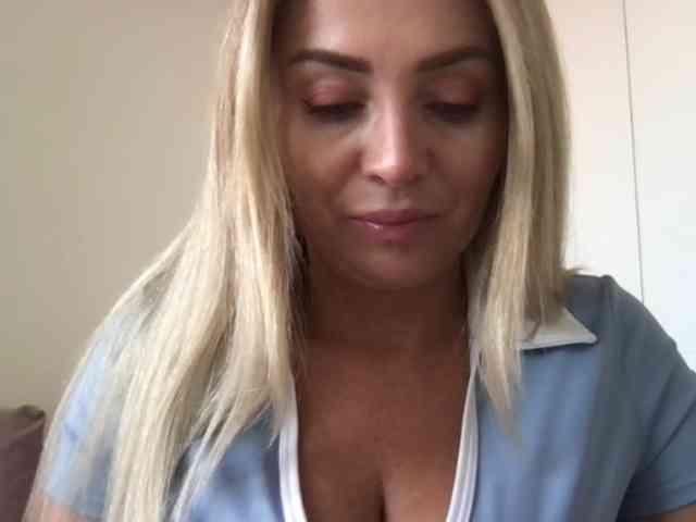chloebelle webcam