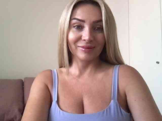 chloebelle webcam