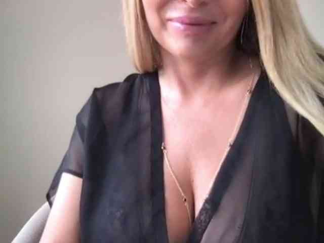 chloebelle webcam