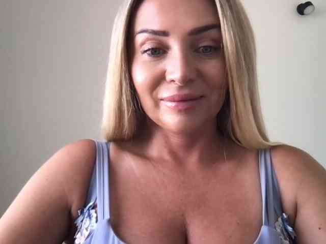 chloebelle