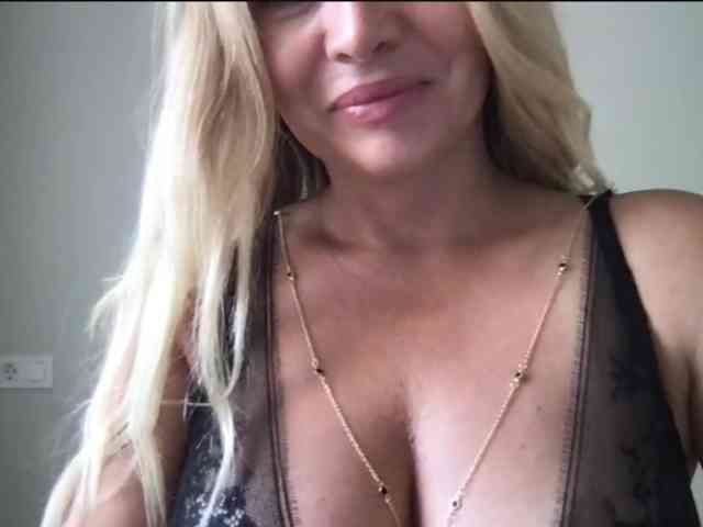 chloebelle webcam