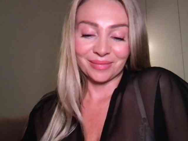 chloebelle webcam