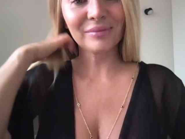 chloebelle webcam