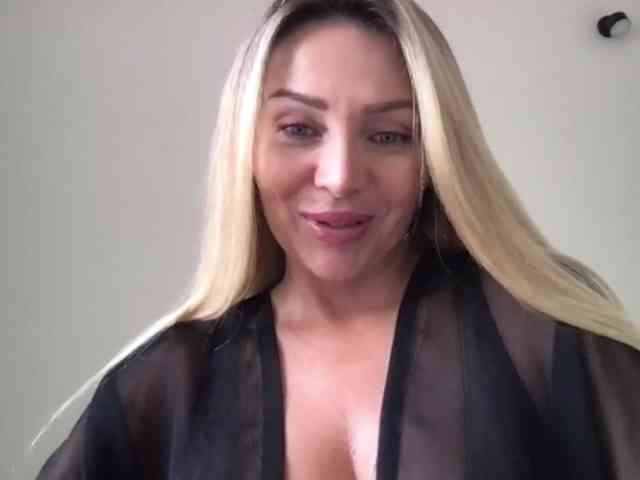 chloebelle webcam