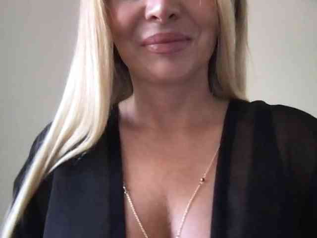 chloebelle webcam