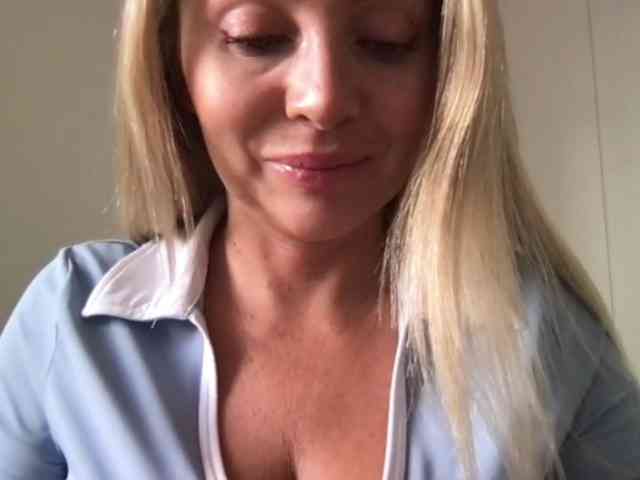 chloebelle webcam