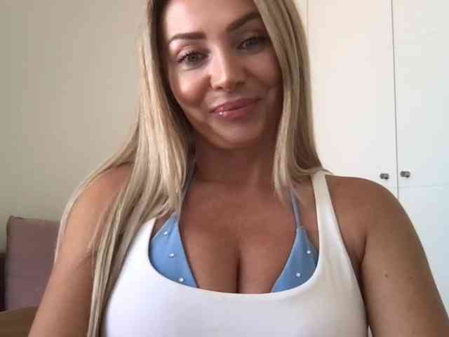 chloebelle webcam