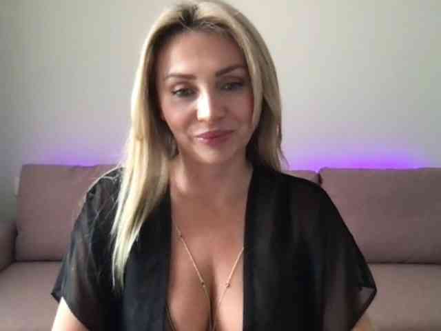 chloebelle webcam