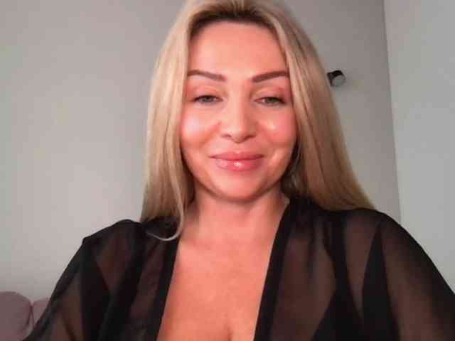 chloebelle webcam