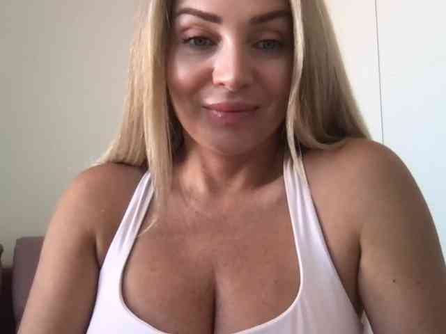 chloebelle webcam