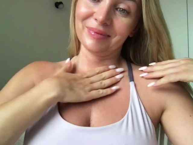 chloebelle webcam