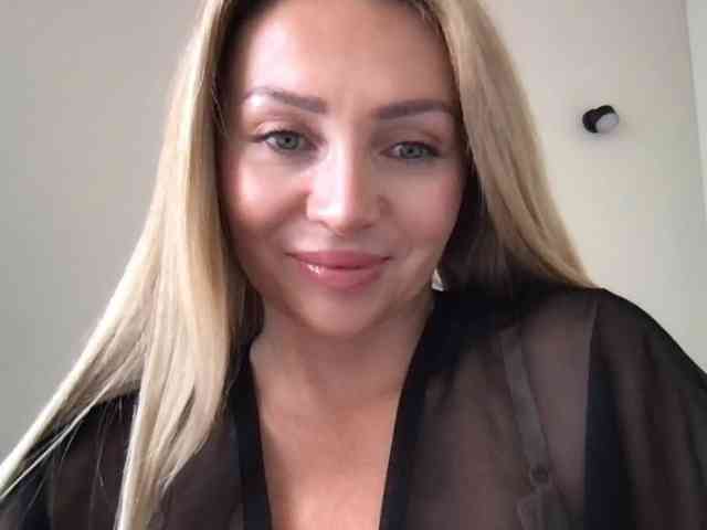 chloebelle webcam