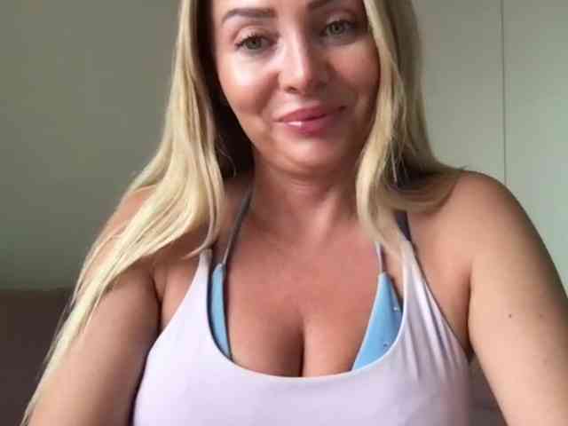 chloebelle webcam