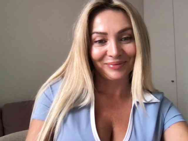 chloebelle webcam