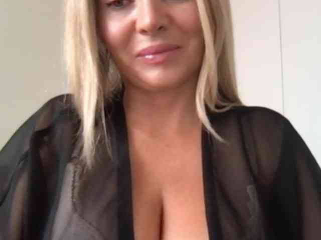 chloebelle webcam
