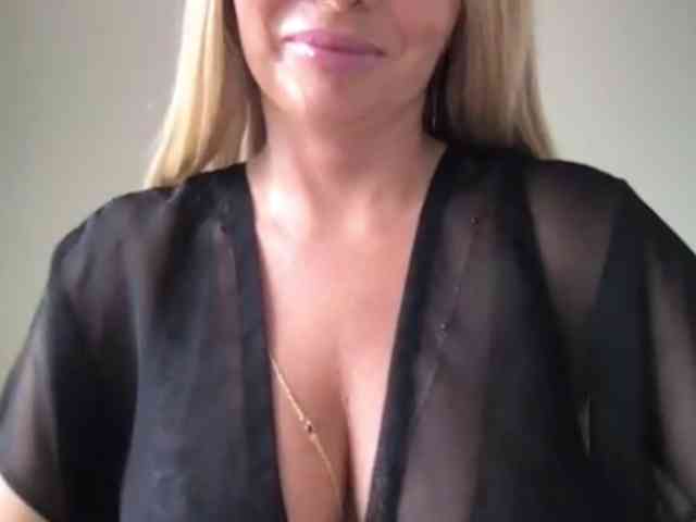 chloebelle webcam