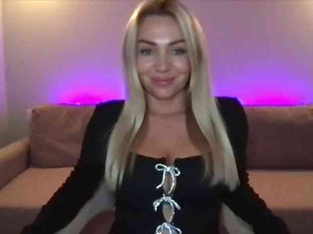 chloebelle webcam