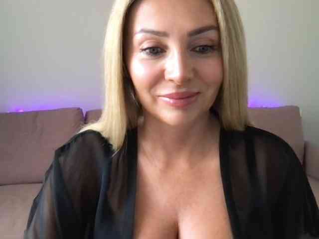chloebelle webcam