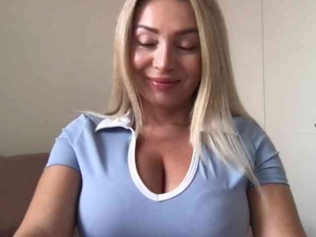 chloebelle webcam