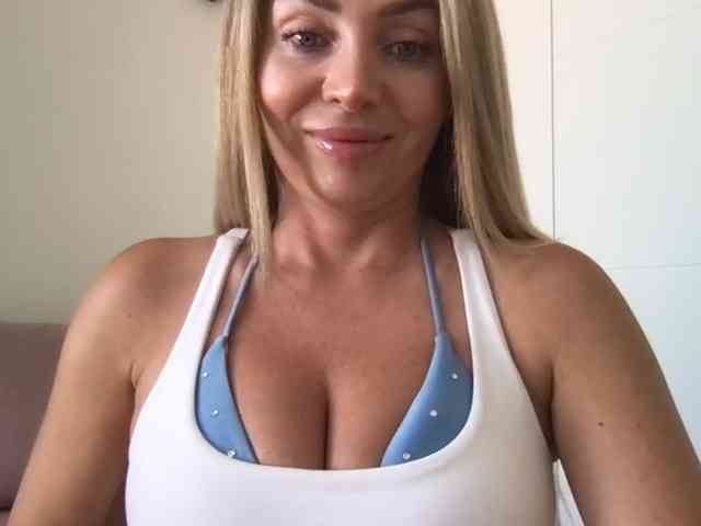 chloebelle webcam