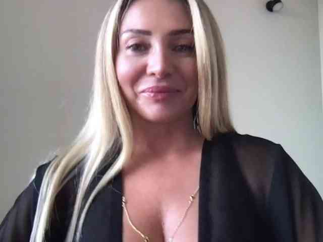 chloebelle webcam