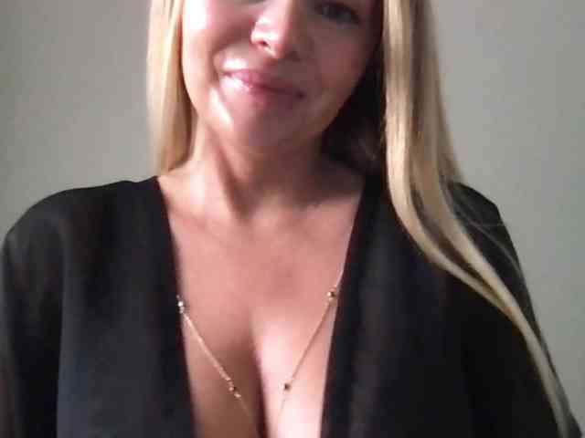 chloebelle webcam