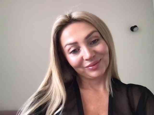 chloebelle webcam