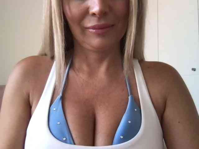 chloebelle webcam