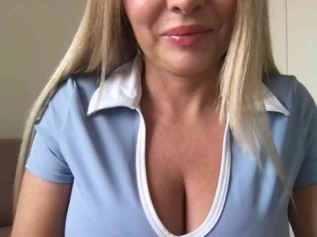chloebelle webcam