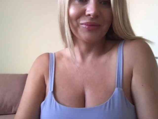 chloebelle webcam