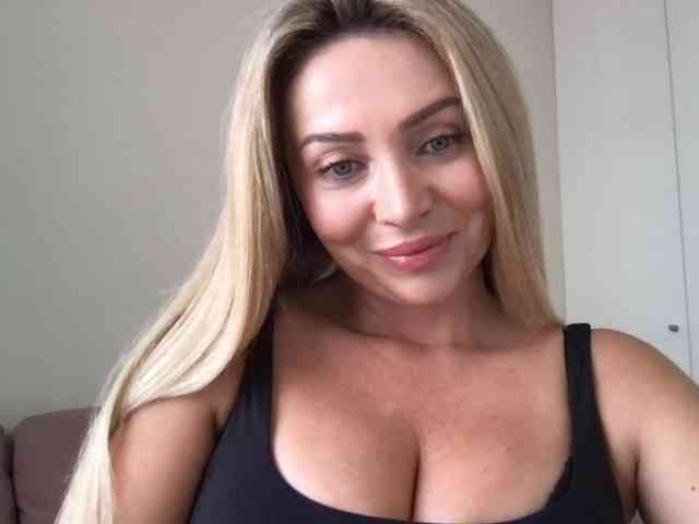 chloebelle webcam