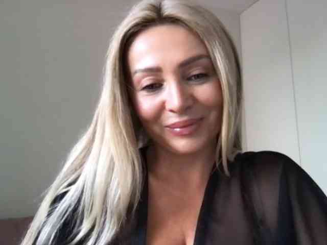 chloebelle webcam