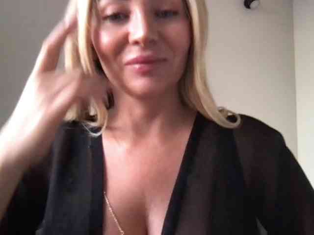 chloebelle webcam