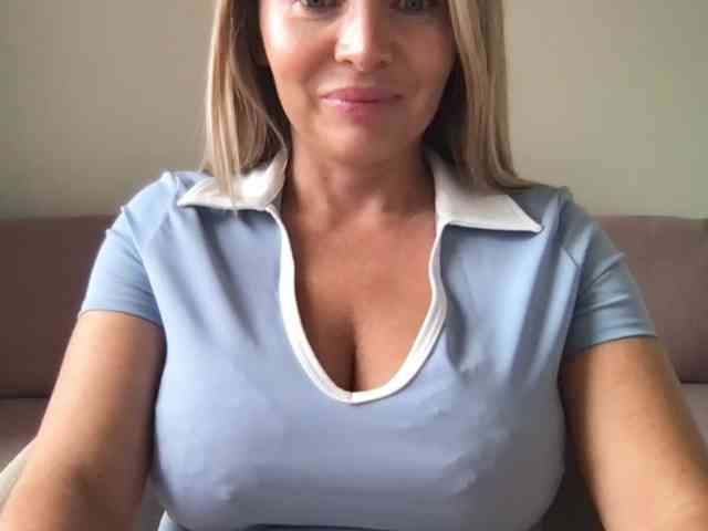 chloebelle webcam