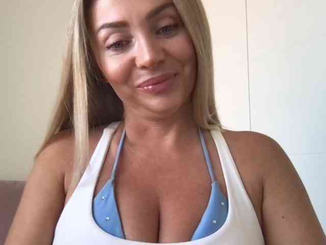 chloebelle webcam